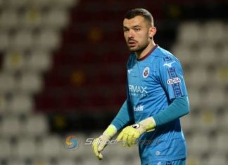 Ish-portieri i Teutës bëhet hero në Serinë B me penallti të pritur: Kisha llogari të hapur me të