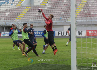 VIDEO/ Vllaznia mbyll përgatitjet për Kastriotin. E gjithë skuadra para porte