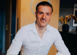 Gjithçka zyrtare, portieri shqiptar transferohet tek Eintrakti Frankfurtit në Bundesliga