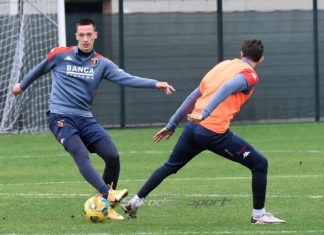 INTERESANTE/ Shkodrani 18 vjeçar firmos kontratë profesioniste me Xhenoan