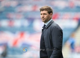 Xherard përgatitet për hapin e madh, projektohet në stolin e skuadrës së madhe angleze