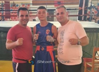Kampionatet e moshave në boks nisin me tre fitore për boksierët e Vllaznisë