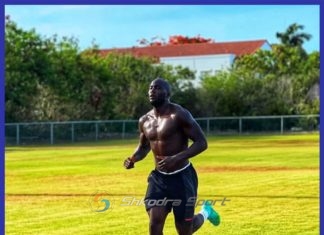 “Dole më në fund nga xhepi i Kielinit!” Tifozi tallet me Lukakun, por sulmuesi ia kthen flakë për flakë