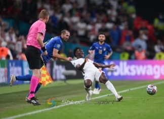 Anglia nuk pajtohet me rezultatin e finales, mblidhen 150.000 firma për të riluajtur ndeshjen ndaj Italisë. Ja arsyeja