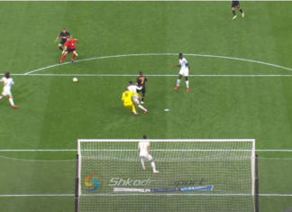 Arbitri të çudit! Bën rolin e mbrojtësit të Marsejës, nuk lejon Galatasarain të shënojë gol