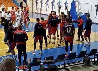 Vllaznia e mund Tiranën. Kuqeblutë e nisin me fitore kampionatin