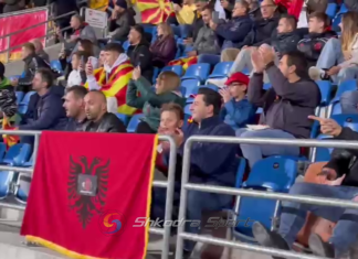 Video/ Flamuri shqiptar nuk mungon as në stadiumin e Vaduzit