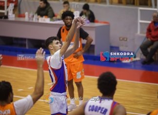 Vllaznia shënon mbi 100 pikë dhe fiton miqësoren me Bashkimin e Prizrenit