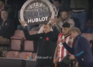E nisi nga stoli, Armando BROJA çon në këmbë stadiumin, Southampton s’fal në shtëpi