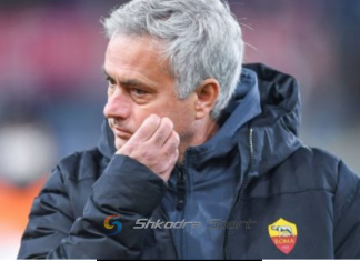 Mourinho sërish mesazh drejtuesve të klubit: Nuk kam lojtarë