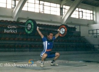 Kampioni i madh i peshëngritjes Genc Barkiçi sot ka ditëlindjen