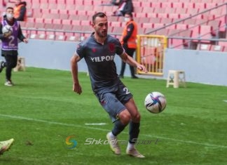 E presin në Superiore dhe te Shkëndija, por Samsunspor nuk heq dorë nga Eraldo Çinari