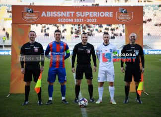 Moviola e Vllaznia-Dinamo/ Shumë vonesa në gjykim, arbitrat shpëtojnë dy herë nga teknologjia