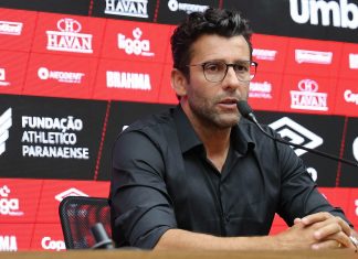 Rastësia e çuditshme me trajnerin brazilian, shkarkohet dy herë radhazi pas ndeshjes së parë