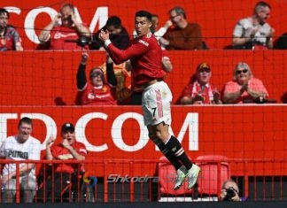 Ronaldo kthehet në hero te Mançester Junajtid, tre-golëshi i portugezit i mban “djajtë e kuq” në garë për Champions