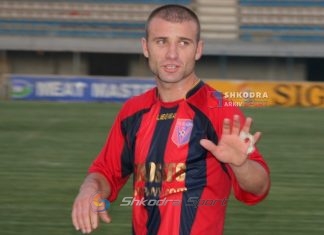 EKSKLUZIVE/ Dritan Smajli: Te Vllaznia kanë ardhur lojtarë vetëm për lekët. Nuk janë të interesuar për kë do luajnë