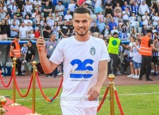 Ndodh edhe kështu/ Titullari refuzon të ketë kontratë me bardheblutë. E çon Tiranën në gjyq