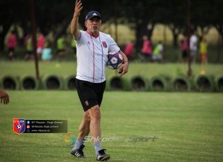 Trajneri Josa ende në pritje të përforcimeve