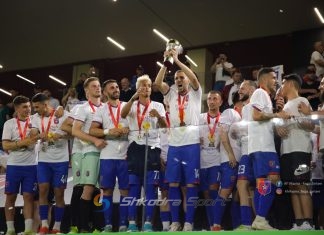 ‘Nuk janë si Laçi’, në Rumani u druhen historisë së Vllaznisë