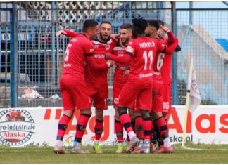 Arrihet marrëveshja, Kastrioti vijon bashkëpunimin me sulmuesin e njohur