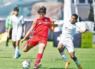 Endri Mustali, 15 vjeçari nga Kopliku që po shkëlqen në futbollin amerikan