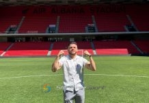 Kritikat e tifozëve shqiptarë për çmimet e biletave në ‘Air Albania’, reagon Florian Marku: Turp që qaheni për 16 euro!