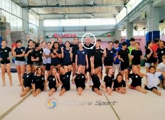 Shkodrani Artan Vukatana jep eksperiencë tek gjimnastet e reja në Kalabri