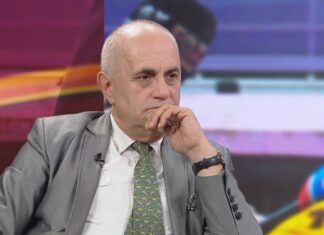 ‘E paparë në histori’, shpërthen Artan Fuga: Cfarë ka ky Reja? Nuk bëhet Kombëtarja me një futbollist në Kanada dhe tjetrin në Afrikë