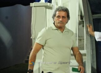 Kapi nga krahu gjyqtarin e katërt, FFK dënon trajnerin Ilir Daja