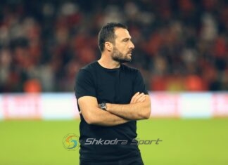 ‘E merituam fitoren me Kukësin’, trajneri i Tiranës: Ja pse e shënoi penalltinë Limaj. Ndeshjen me Erzenin e luajtëm jashtë sepse…