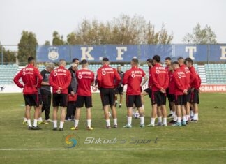 Miqësorja me Arabinë Saudite / Kombëtarja zhvillon stërvitjen e fundit para nisjes për në Abu Dabi