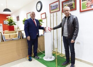Presidenti Duka në inaugurimin e zyrës së re në Korçë: Do t’i shërbejë zhvillimit të mëtejshëm të futbollit!