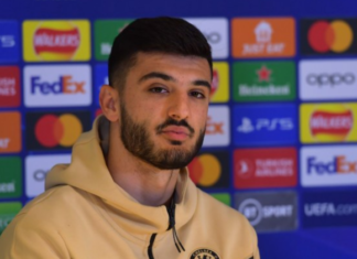 Armando Broja shfaqet në konferencën e shtypit me trajnerin e Chelsea, e thotë para gjithë botës: Jam krenar që vij nga Shqipëria