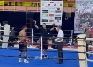 LAJMI I FUNDIT/ Arjon Kajoshi fiton ndeshjen e katërt në boksin profesionist