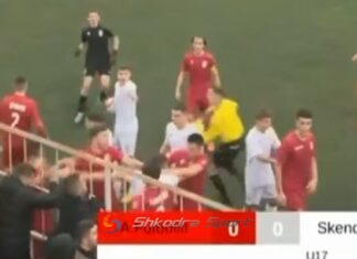 VIDEO/ E TURPSHME në futbollin e moshave, tifozët godasin lojtarët në ndeshjen Akademia – Skënderbeu