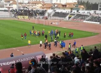 Me 10 futbollistë për mbi 80 minuta, Pogradeci i Samuel Nikaj ia del të barazojë në Elbasan