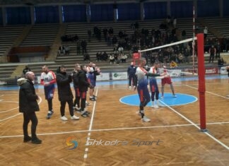 VOLEJBOLL/ Vllaznia e meshkujve fitore përmes emocionesh 3-2 ndaj Skënderbeut në Korçë