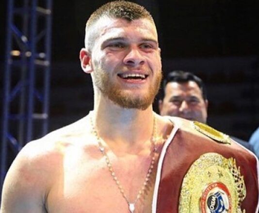 Boksieri lezhjan Jurgen Uldedaj duel mbrëmjen kur në ring do ngjitet edhe Anthony Joshua