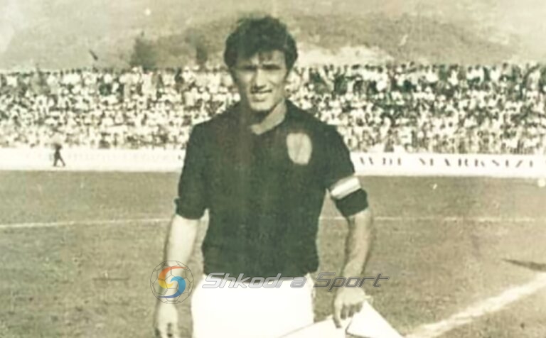 HISTORI/ Çipi: E pyesnin Petro Rucin për formacionin, ai thoshte: Trajneri: Ramiz Alia, portier Lenka Çuko, qendërmbrojtës Pali Miska, mesfushor…