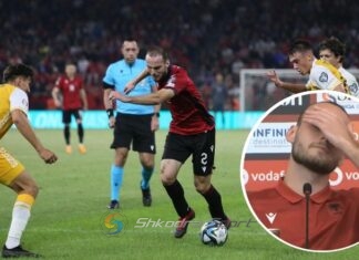 U bllokua në konferencën e shtypit, 19-vjeçari Mario Mitaj ‘foli’ në fushë për Kombëtaren