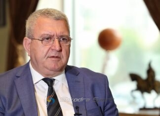 Presidenti Duka: 4 mijë tifozë kuqezi në Çeki, kam një thirrje për lojtarët