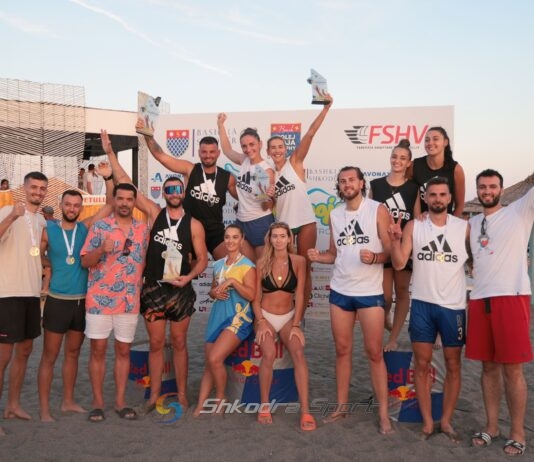 Mbyllet edicioni i rradhës i ‘VolejPoja Beach Trophy’. Fitues janë tiranasit, shkodranët ‘harrojnë’ të marrin pjesë