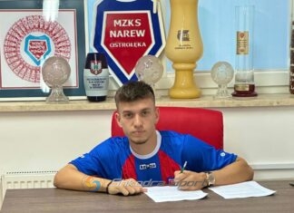 Një futbollist 18 vjeçar shkodran firmos kontratë profesioniste në Poloni