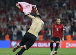 Mirlind Daku pas golit ndaj Polonisë: Ia dedikoj dëshmorëve që na bashkuan këtu