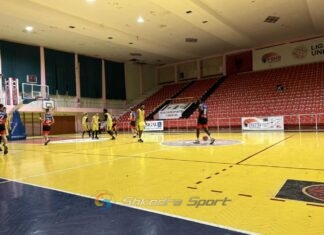 BASKETBOLL/ Vllaznia e meshkujve mund edhe Fierin në ditëlindjen e Gjeçajt