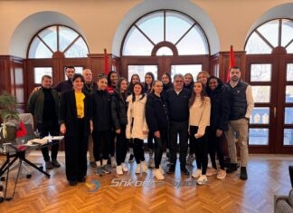 Kryebashkiaku Beci takon Vllazninë e volejbollit të femrave dhe i garanton mbështetje