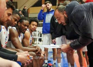 Të dielën supersfida Vllaznia- Tirana. Drejtuesit kuqeblu ftesë tifozëve për të mbushur pallatin e sportit