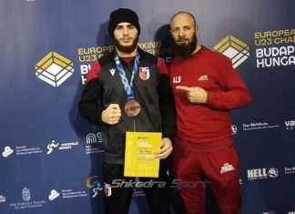 ARRITJA/ Boksieri shqiptar Amar Koçi medalje bronzi në Kampionatin Europian U23