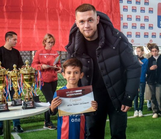 PROFIL/ 8 vjeçari Brion Pjetrani e nis mbarë. Vlerësohet si mesfushori më i mirë i turneut