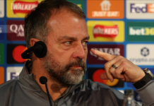 ‘Disa njerëz nuk e kuptojnë’: Hansi Flick shpjegon më në fund taktikën e vijës së lartë